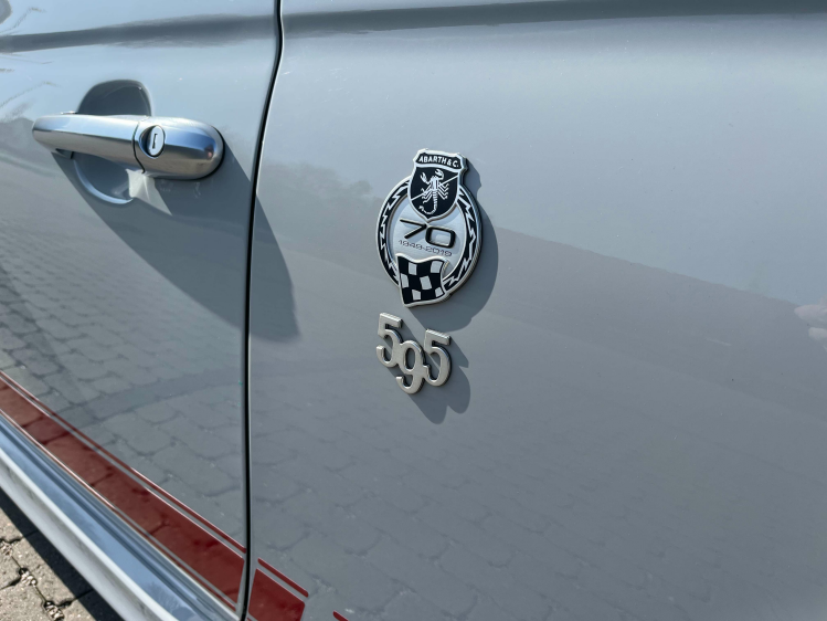 Abarth 595 595 1.4 T-Jet Navigatie/PDC/Bluetooth/16'Alu's Leconte Motors