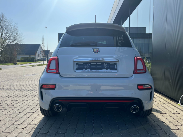Abarth 595 595 1.4 T-Jet Navigatie/PDC/Bluetooth/16'Alu's Leconte Motors