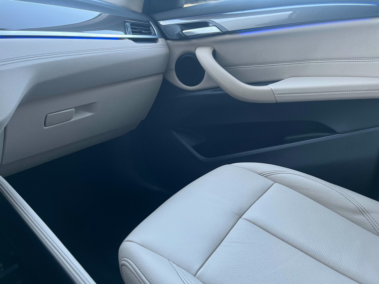 BMW X1 X1 1.5iA sDrive18 X-Line Panodak/LED/Leder/Sfeervl Leconte Motors