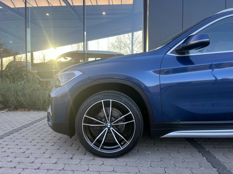 BMW X1 X1 1.5iA sDrive18 X-Line Panodak/LED/Leder/Sfeervl Leconte Motors