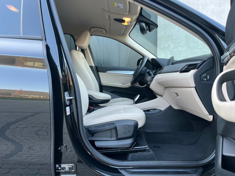 BMW X1 X1 1.5iA sDrive18 Leder/Gps/Carplay/Trekhaak/PDC Leconte Motors