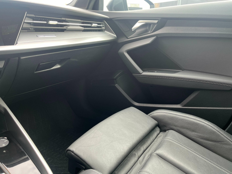 Audi A3 A3 SB 30 TFSI S line S-tronic Pano/Leder/CAM/Carpl Leconte Motors