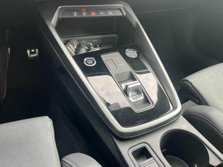 Audi A3 A3 SB 30 TFSI S line S-tronic Pano/Leder/CAM/Carpl Leconte Motors