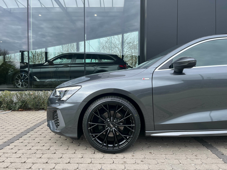 Audi A3 A3 SB 30 TFSI S line S-tronic Pano/Leder/CAM/Carpl Leconte Motors