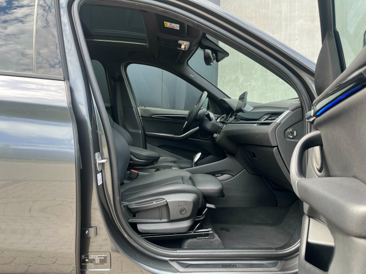 BMW X1 X1 1.5iA sDrive18 Panodak/Leder/Camera/Sportzetels/...!! Leconte Motors