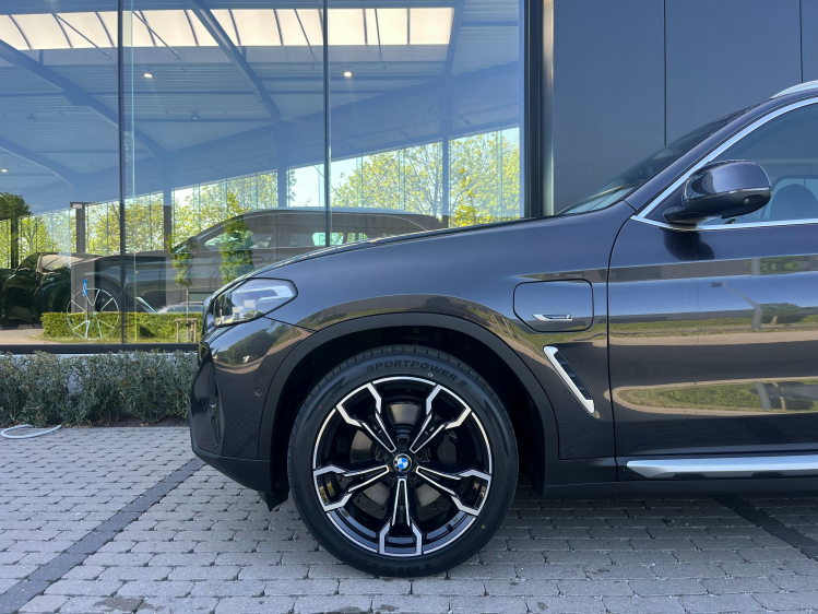 BMW X3 X3 2.0iA xDrive30 Sportzetels/Carplay/360'CAM/Trekhaak Leconte Motors