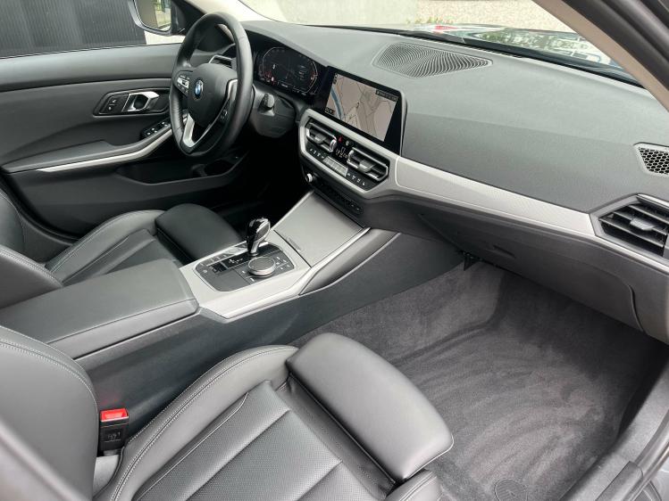BMW 318 Touring 318iA Virtual/Leder/Sportzetels/Zetelverwarming/...!! Leconte Motors