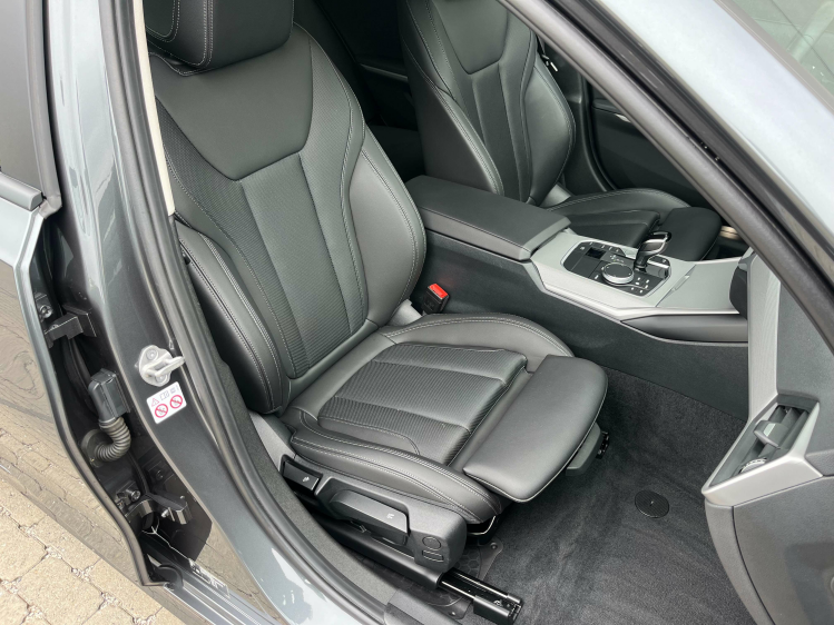 BMW 318 Touring 318iA Virtual/Leder/Sportzetels/Zetelverwarming/...!! Leconte Motors