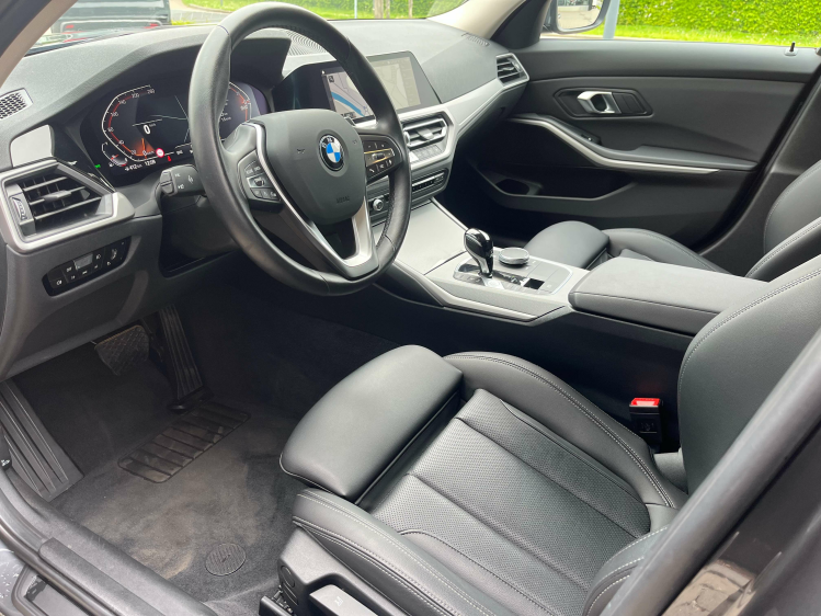 BMW 318 Touring 318iA Virtual/Leder/Sportzetels/Zetelverwarming/...!! Leconte Motors