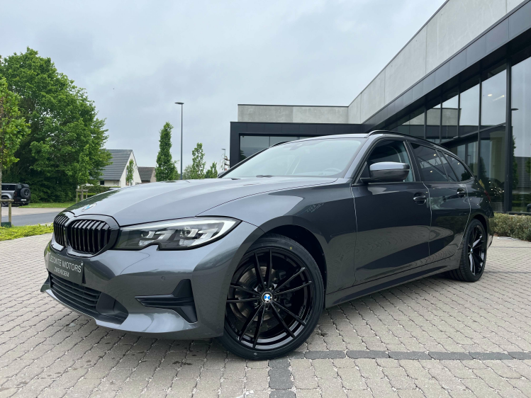 BMW 318 Touring 318iA Virtual/Leder/Sportzetels/Zetelverwarming/...!! Leconte Motors
