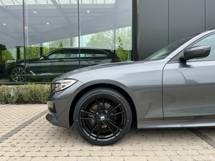 BMW 318 Touring 318iA Virtual/Leder/Sportzetels/Zetelverwarming/...!! Leconte Motors