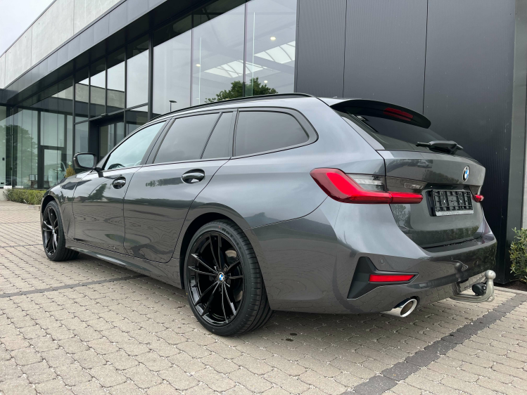 BMW 318 Touring 318iA Virtual/Leder/Sportzetels/Zetelverwarming/...!! Leconte Motors