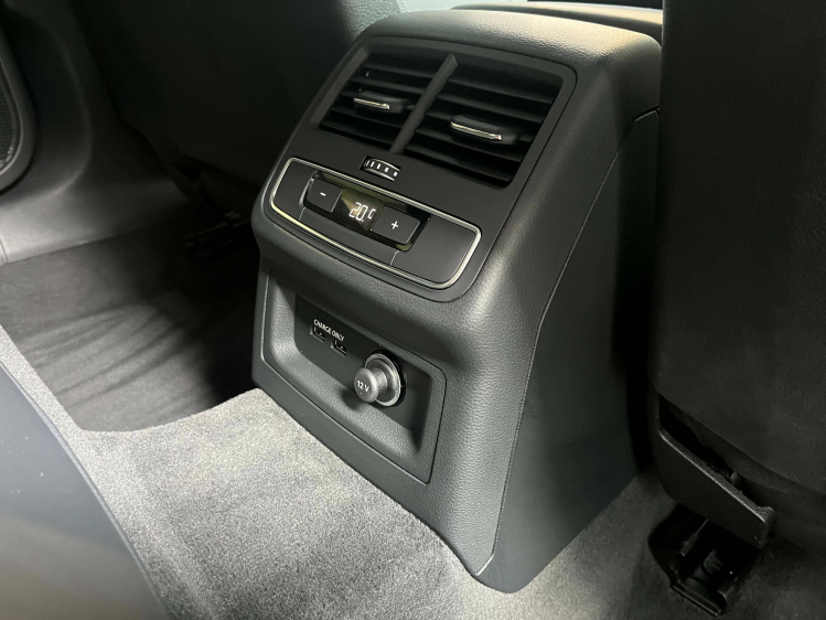 Audi A5 A5 Sportback 35TDI S-Tronic S-Line Panodak/Virtual/Leder/Camera/Carplay/...!! Leconte Motors
