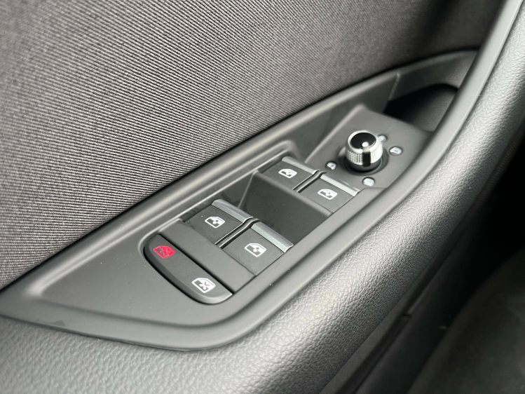 Audi A4 A4 Avant 35 TFSI S-Tronic Navigatie/Carplay/Cruise/PDC Leconte Motors