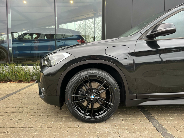 BMW X1 1.5iA xDrive25e Hybrid LED/Leder/Carplay/CAM/HUD.. Leconte Motors