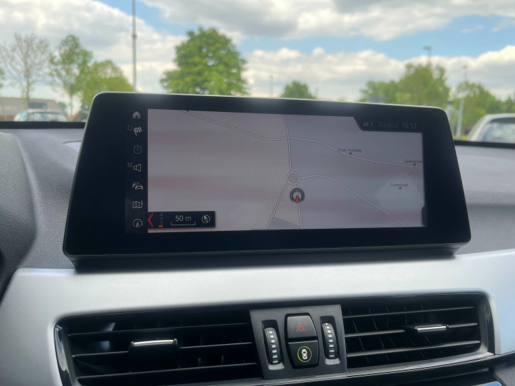 BMW X1 1.5iA xDrive25e Hybrid LED/Leder/Carplay/HUD/CAM.. Leconte Motors