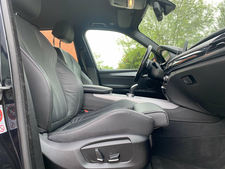 BMW X5 2.0 dAS sDrive25 M-Sportpack Memoryseats/Camera..! Leconte Motors