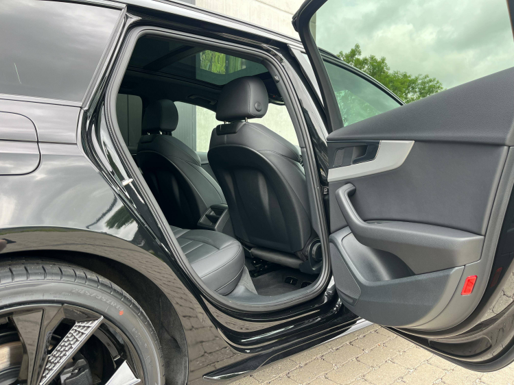 Audi A4 A4 Avant 35 TFSI S-Tronic S-Line Panodak/Virtual/Camera/Carplay Leconte Motors