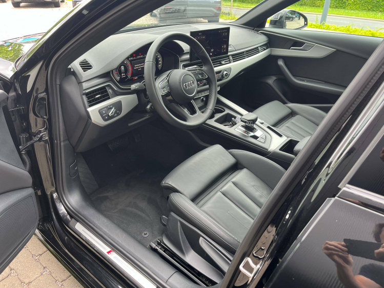Audi A4 A4 Avant 35 TFSI S-Tronic S-Line Panodak/Virtual/Camera/Carplay Leconte Motors