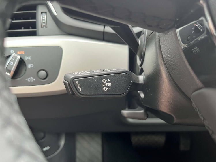 Audi A4 A4 Avant 35 TFSI S-Tronic S-Line Panodak/Virtual/Camera/Carplay Leconte Motors
