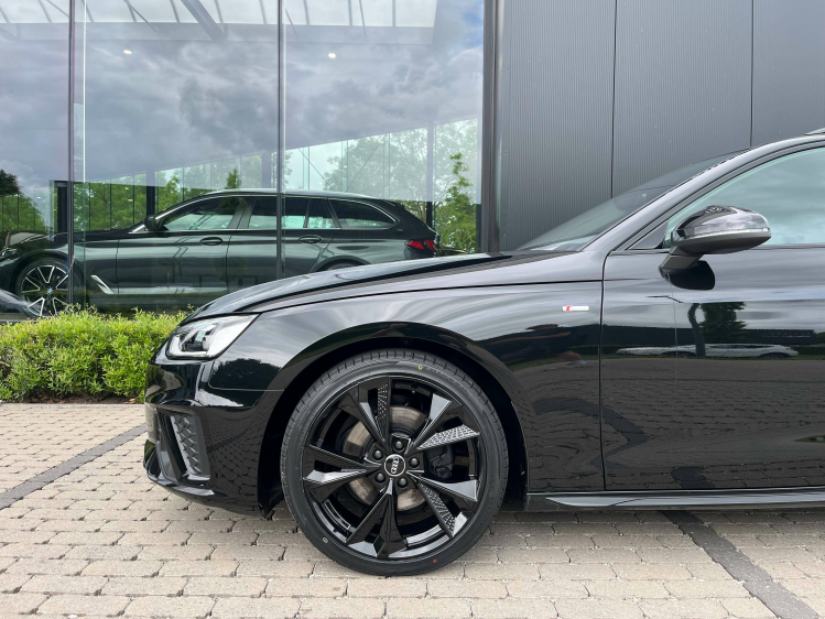 Audi A4 A4 Avant 35 TFSI S-Tronic S-Line Panodak/Virtual/Camera/Carplay Leconte Motors