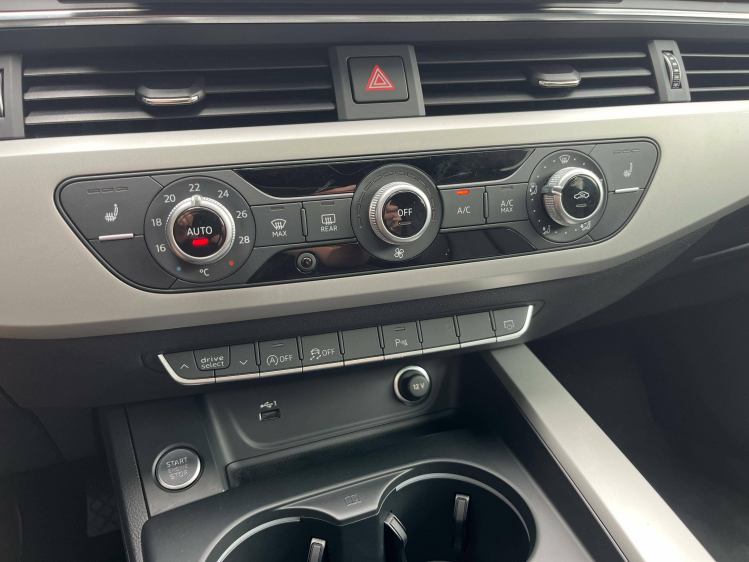 Audi A4 A4 Avant 35 TFSI S-Tronic S-Line Panodak/Virtual/Camera/Carplay Leconte Motors