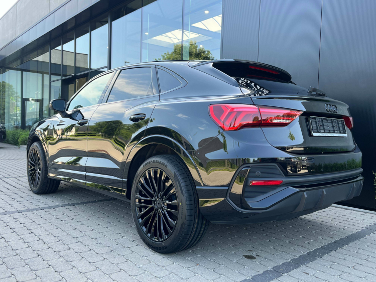 Audi Q3 Q3 Sportback 35 TFSI S-Tronic S-Line LED/Sportzetels/Carplay/...!! Leconte Motors