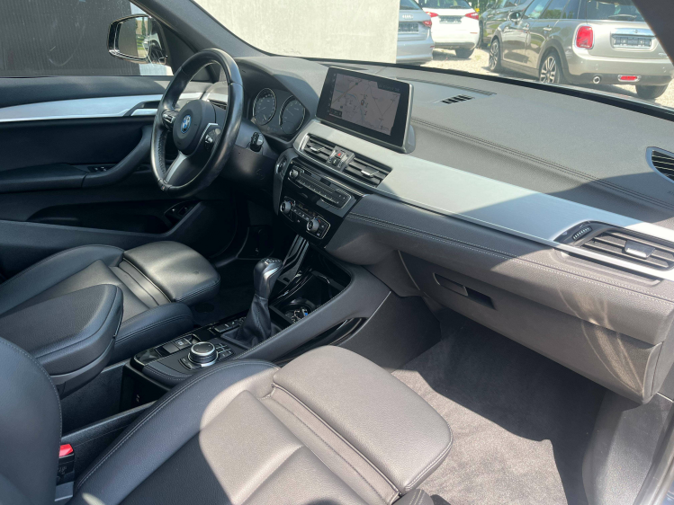 BMW X1 X1 1.5iA xDrive25e M-Pack Panodak/Leder/Camera/HUD/...!! Leconte Motors