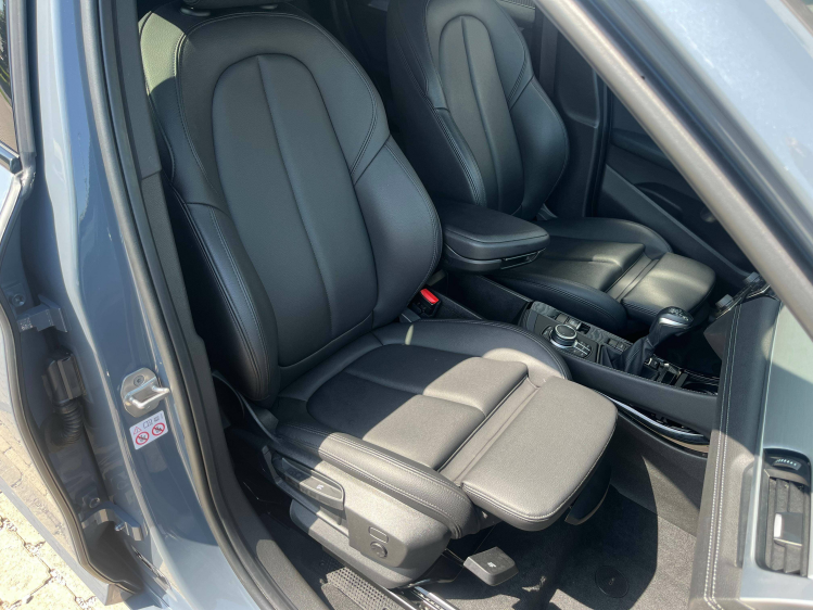 BMW X1 X1 1.5iA xDrive25e M-Pack Panodak/Leder/Camera/HUD/...!! Leconte Motors