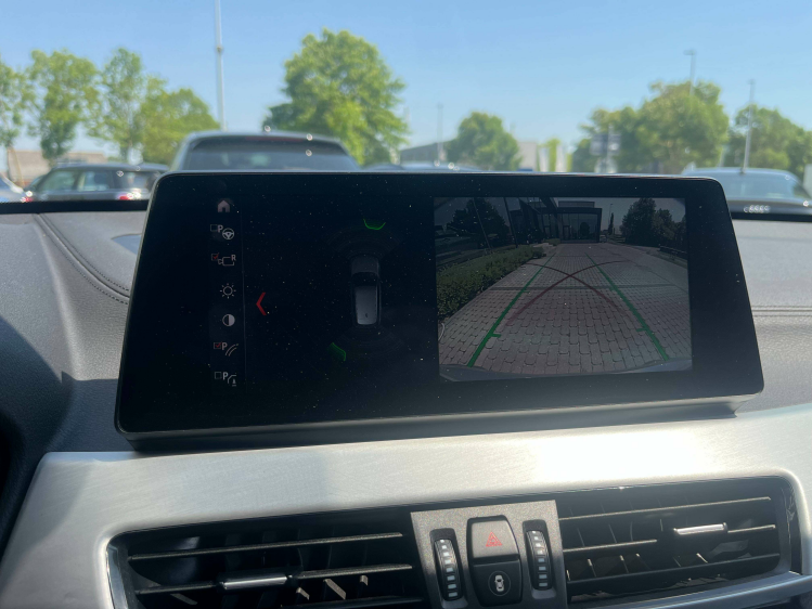 BMW X1 X1 1.5iA xDrive25e M-Pack Panodak/Leder/Camera/HUD/...!! Leconte Motors