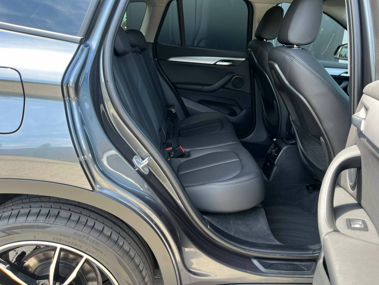 BMW X1 X1 1.5iA sDrive18 Leder/Navigatie/Carplay/Zetelverwarming/...!! Leconte Motors