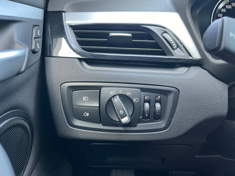 BMW X1 X1 1.5iA sDrive18 Leder/Navigatie/Carplay/Zetelverwarming/...!! Leconte Motors