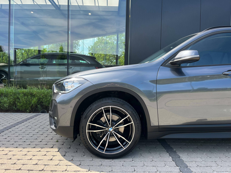BMW X1 X1 1.5iA sDrive18 Leder/Navigatie/Carplay/Zetelverwarming/...!! Leconte Motors