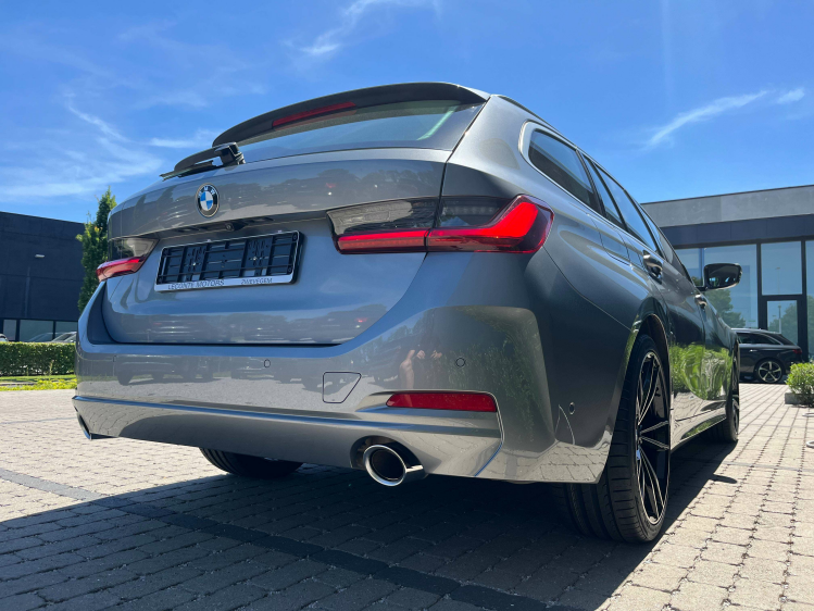 BMW 318 Touring 318iA Facelift Widescreen/LED/Leder/Sportzetels/Camera/...!! Leconte Motors