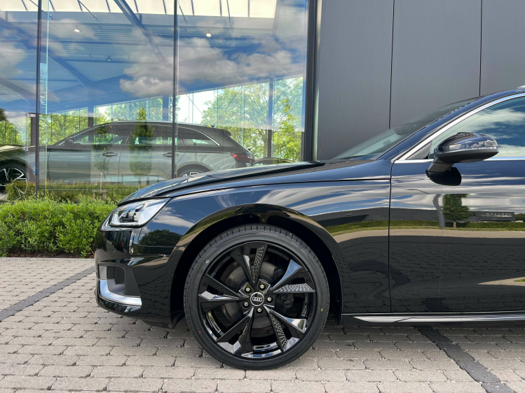 Audi A4 Avant 30TDI S-Tronic Panodak/Leder/Virtual/Sportzetels/Camera/...!! Leconte Motors