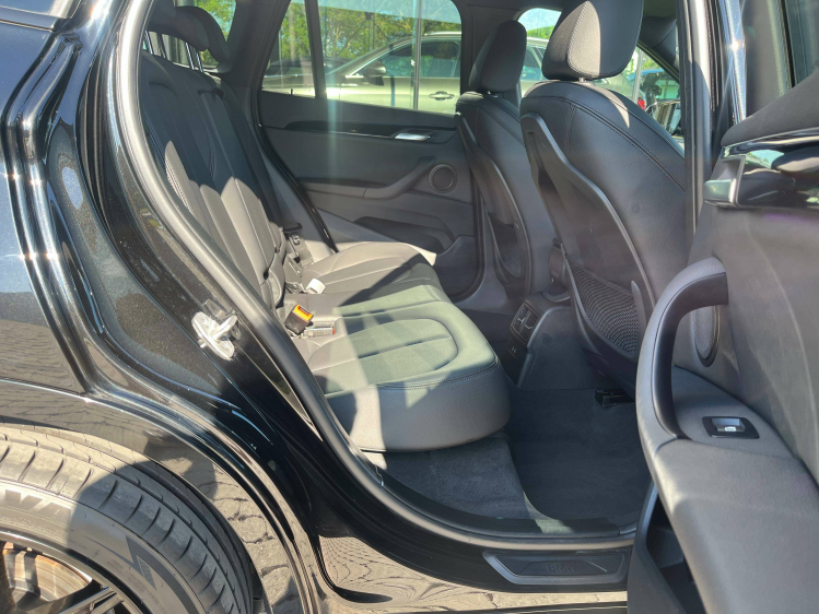 BMW X1 X1 1.5iA sDrive18 M-Sportpakket Leder/Memoryseats/Carplay/... Leconte Motors
