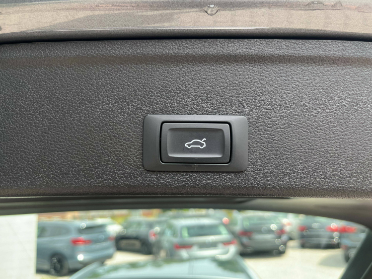 Audi A4 A4 Avant 35 TFSI S-Tronic LED/Leder/Camera/Trekhaak/Zetelverwarming/...!! Leconte Motors
