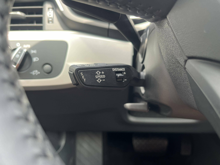 Audi A4 A4 Avant 35 TFSI S-Tronic LED/Leder/Camera/Trekhaak/Zetelverwarming/...!! Leconte Motors