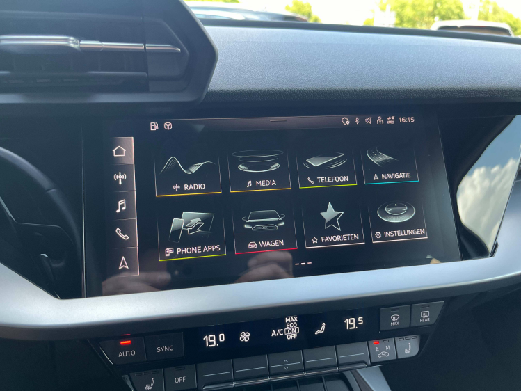 Audi A3 A3 30 TFSI Berline S tronic Lederen-Sportzetels/Carplay/ACC/Zetelverwarming Leconte Motors