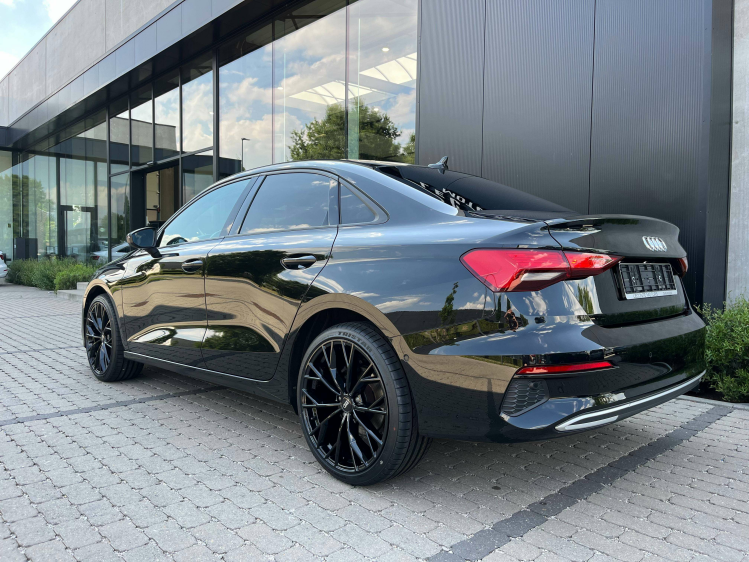 Audi A3 A3 30 TFSI Berline S tronic Lederen-Sportzetels/Carplay/ACC/Zetelverwarming Leconte Motors