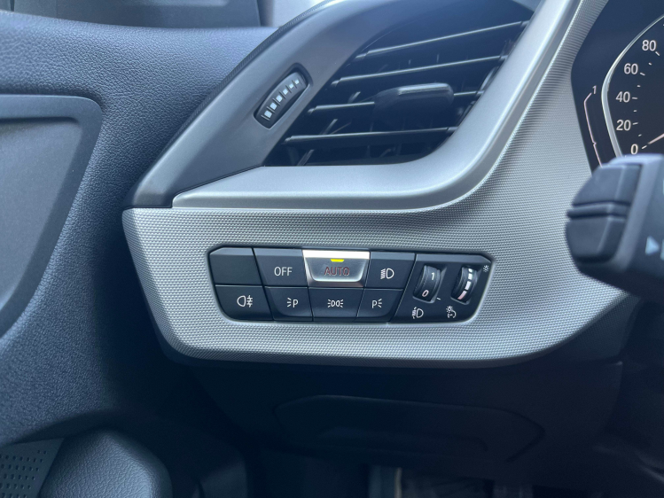 BMW 116 116i Hatchback Full-LED/Carplay/Zetelverwarming/Cruise/...!! Leconte Motors