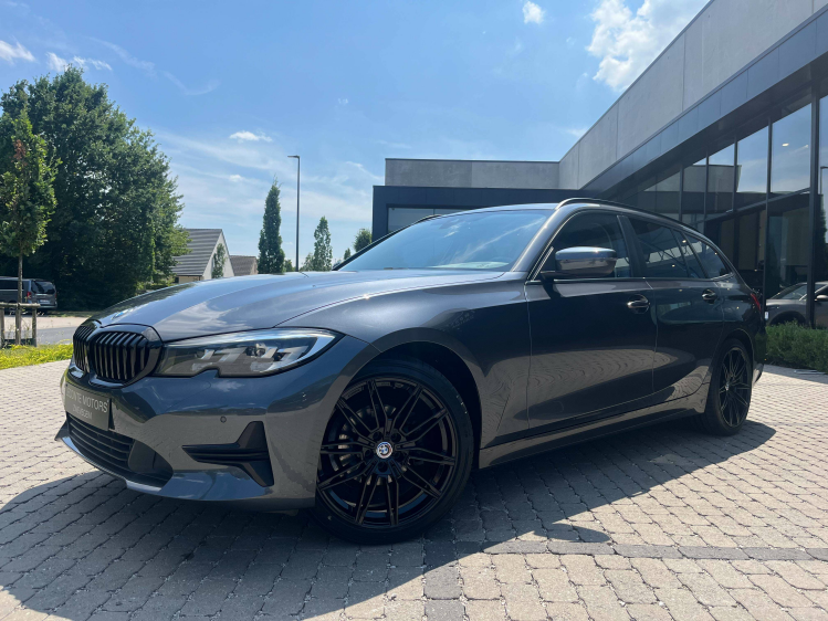 BMW 318 Touring 318iA Touring Shadowline Navigatie/Carplay/Cruise/...!! Leconte Motors