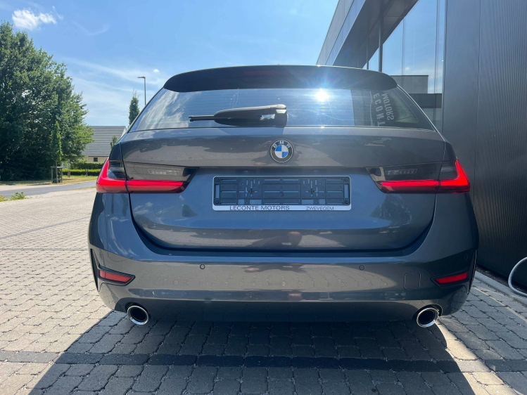 BMW 318 Touring 318iA Touring Shadowline Navigatie/Carplay/Cruise/...!! Leconte Motors