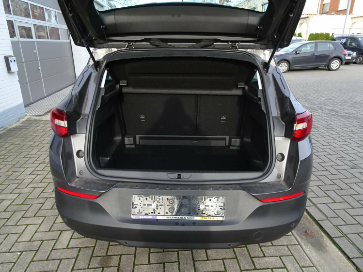 Opel Grandland X 1.2i Turbo AUTOMAAT,APPLECARPLAY,LED,CRUISE,BLUETH Garage Nico Vanderheeren BV
