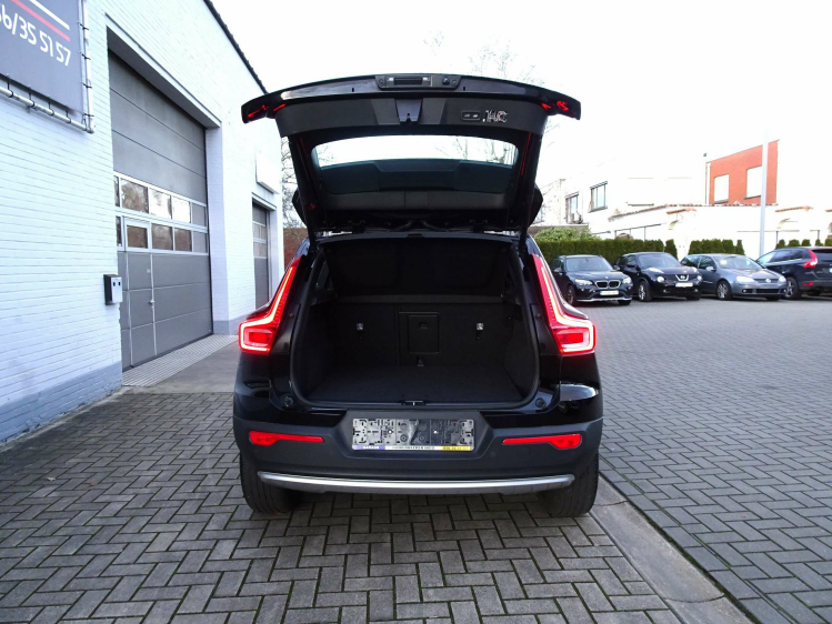 Volvo XC40 1.5T2 Momentum Pro NAVI,APPLECARPLAY,KEYLESS,CRUIS Garage Nico Vanderheeren BV