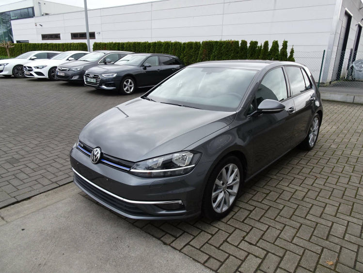 Volkswagen Golf 1.5TSi 5d. VIRTUAL,CARPLAY,CAMERA,NAV,ADAPT.CRUISE Garage Nico Vanderheeren BV