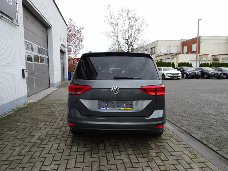 Volkswagen Touran 1.5TSi 7pl. Trend NAVI,APPLECARPLAY,ADAPT.CRUISE Garage Nico Vanderheeren BV