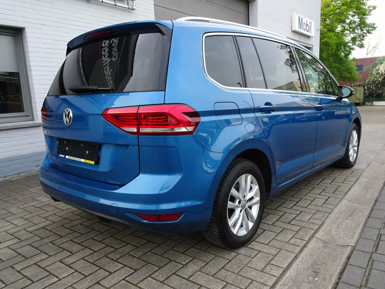 Volkswagen Touran 1.5TSi Highline DSG,LED,PANODAK,NAVI,ADAPT.CRUISE Garage Nico Vanderheeren BV