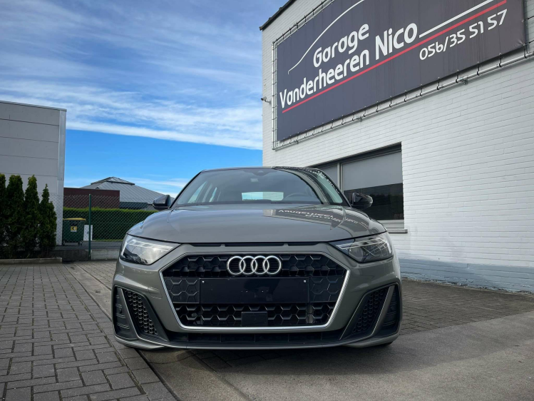 Audi A1 30 TFSI S line | Carplay | Camera | Lane Assist Garage Nico Vanderheeren BV