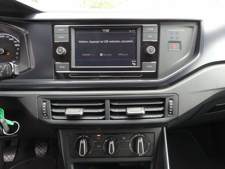 Volkswagen Polo 1.0TSi 5d. Comf. CARPLAY,AIRCO,BLUETH,PDC V+A,ALU Garage Nico Vanderheeren BV